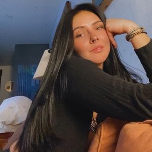 Meet your posher, Erin